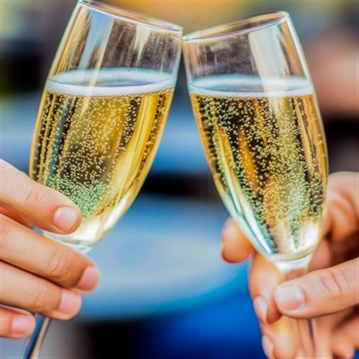 Deluxe Helicopter Flight with a Glass of Bubbly & Chocolates