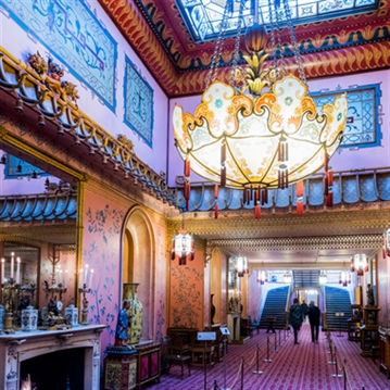 Royal Pavilion and Sparkling Cream Tea for Two at the Wine Cellar