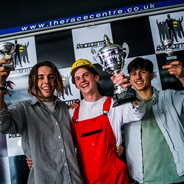 Simulator Race Experience for Two