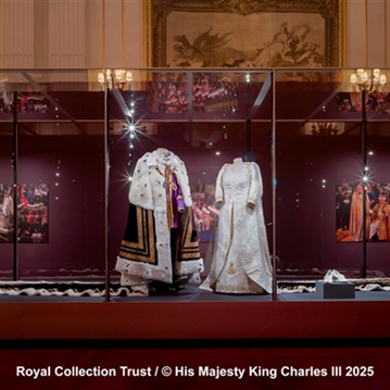 Buckingham Palace and Clermont Charing Cross Afternoon Tea