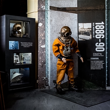 Entrance to Tower Bridge & 3 Course Meal at The Shakedown for Two