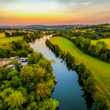Wild Pig Hot Air Balloon Flight with Champagne for Two People