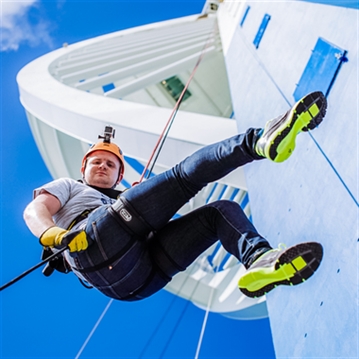 Abseil Down the Spinnaker Tower 
