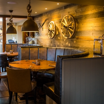 Sparkling Afternoon Tea for Two at The Three Horseshoes