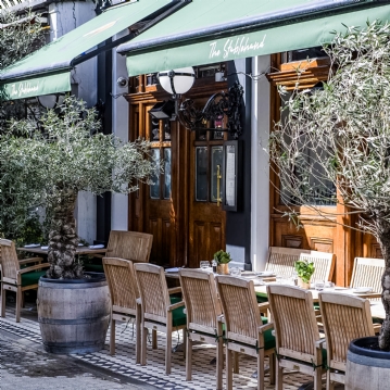 FRAMELESS Immersive Art Experience & 2 Course Meal