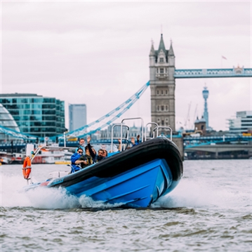 London Overnight Stay with Thames RIB Speedboat Experience