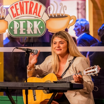 The FRIENDS™ Experience: The One in London for Two