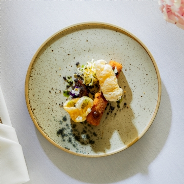 Entrance to Blenheim Palace & Lunch at The Macdonald Bear Hotel for Two