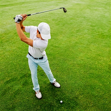 60 Minute Golf Lesson with £5 Voucher for Two