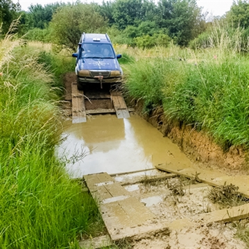 4x4 Off Road Challenge & Half Day at Silverstone Rally School