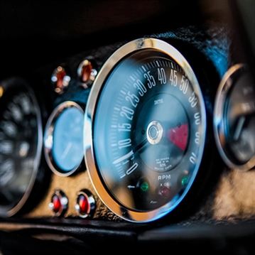 Jaguar E Type Vs DB5 Thrill