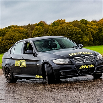 12 Lap Drifting Experience BMW vs Nissan 350Z