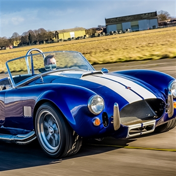 Cobra Vs GT40 Driving Blast