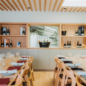 Gusbourne Estate Sparkling Wine Tasting for 2