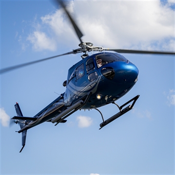 Helicopter Flight & Simulator Experience with Sparkling Lunch for Two