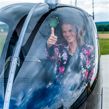 Helicopter Flight & Simulator Experience with Sparkling Lunch for Two