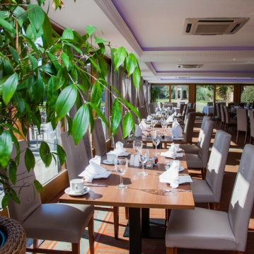 One Night with Dinner for Two at Shendish Manor Hotel