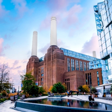 The Chimney Lift at Battersea Power Station & 3 Course Lunch for 2