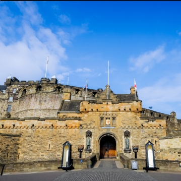 Visit Edinburgh Castle with a 3 Course Meal & Drink for Two at Rabble