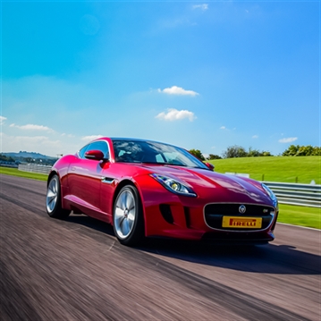 Jaguar Driving Thrill at Thruxton Motorsport Centre