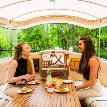 Oxford Picnic Lunch Cruise for Two