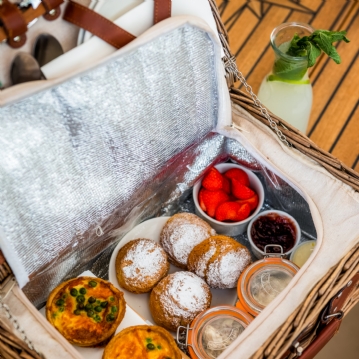 Oxford Picnic Lunch Cruise for Two