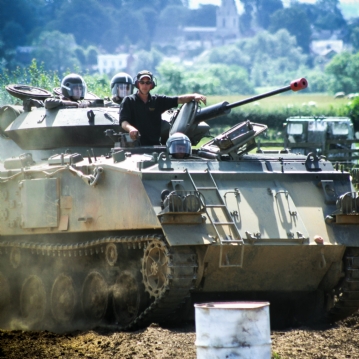 Tank Driving Thrill