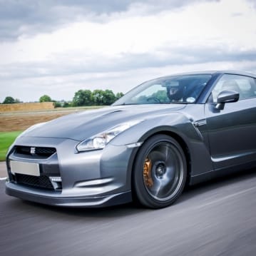 Junior Nissan GTR Thrill