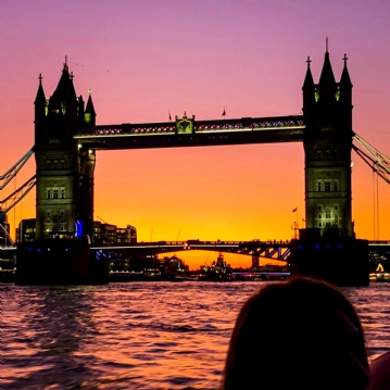 Romantic Twilight Speedboat Experience for Two