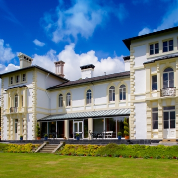 One Night Luxury Escape