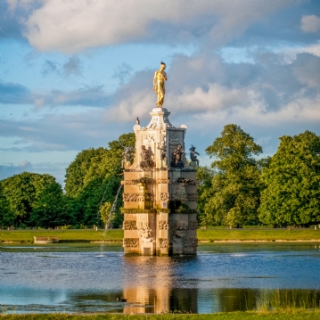 Hampton Court Palace Bike Tour for Two