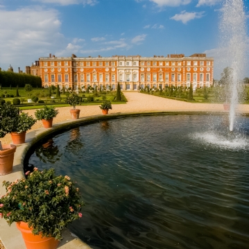 Hampton Court Palace Bike Tour for Two