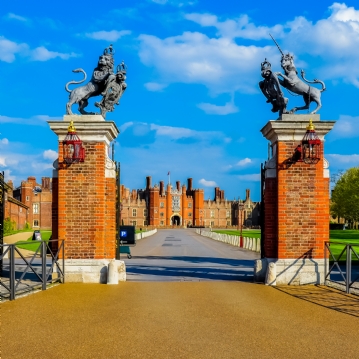Hampton Court Palace Bike Tour for Two