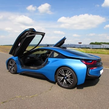 Electric Supercar Blast - BMW i8