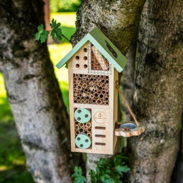 Air Bee n Bee Wooden Bug House