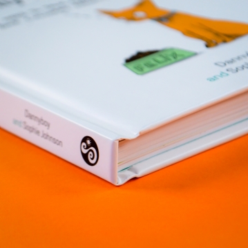 What Is Your Cat Really Thinking Illustrated Book