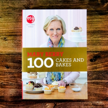 Mary Berry - 100 Cakes And Bakes