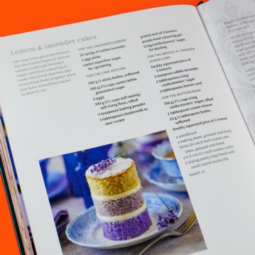 The Unofficial Bridgerton Book of Afternoon Tea