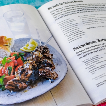 Red Hot Sauce Book - 100 Seriously Spicy Recipes