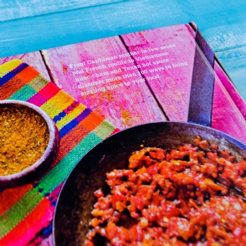 Red Hot Sauce Book - 100 Seriously Spicy Recipes