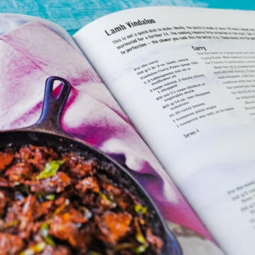 Red Hot Sauce Book - 100 Seriously Spicy Recipes