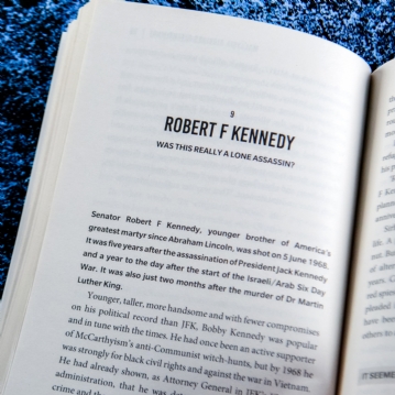 Conspiracy Book - The Greatest Cover-ups & Unsolved Mysteries