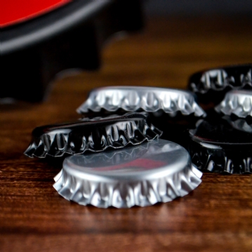 Magnetic Bottle Cap Dartboard