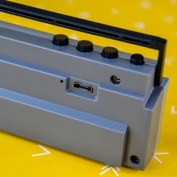 World's Smallest Boom Box Speaker