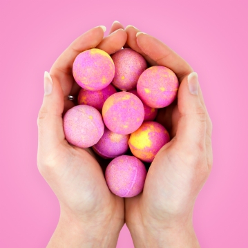 Flamingo Poo Bath Bombs