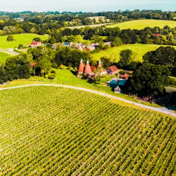 Luxury Under the Stars with Breakfast, Wine Tasting and Tour