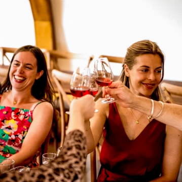 Luxury Under the Stars with Breakfast, Wine Tasting and Tour