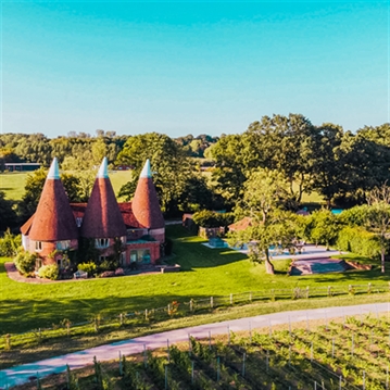 Luxury Under the Stars with Breakfast, Wine Tasting and Tour