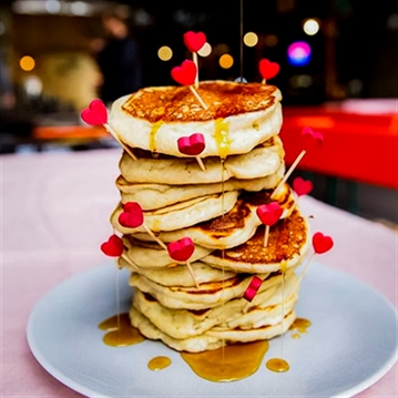 Pancakes and Cocktails. Your Bankside Day Date.