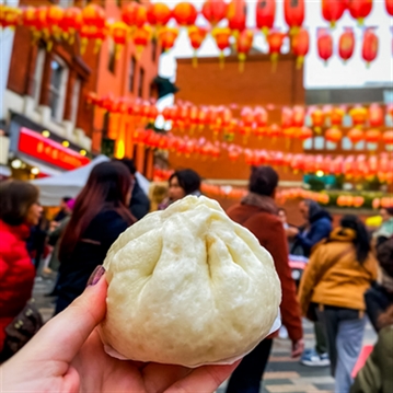 A Tasty Asian Food Hunt in Soho for Two